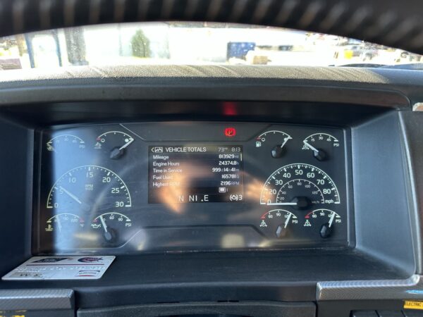 2020 Volvo VAH64 Autocarrier Truck for Sale