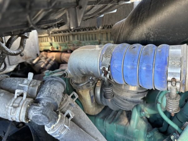 2020 Volvo VAH64 Autocarrier Truck for Sale