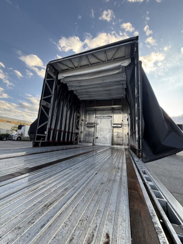 2021 Reitnouer MaxMiser Flatbed Low Pro Conestoga